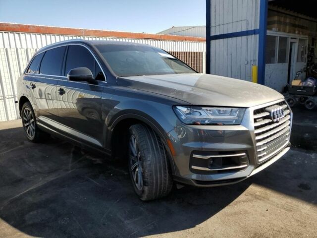 Сірий Ауді Ку 7, об'ємом двигуна 3 л та пробігом 125 тис. км за 21300 $, фото 4 на Automoto.ua