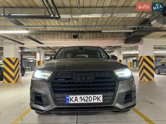 Ауди Ку 7 2018 в Киеве на Automoto.ua Серый Ауди Ку 7, объемом двигателя 3 л и пробегом 146 тыс. км за 34000 $, фото 4 на Automoto.ua