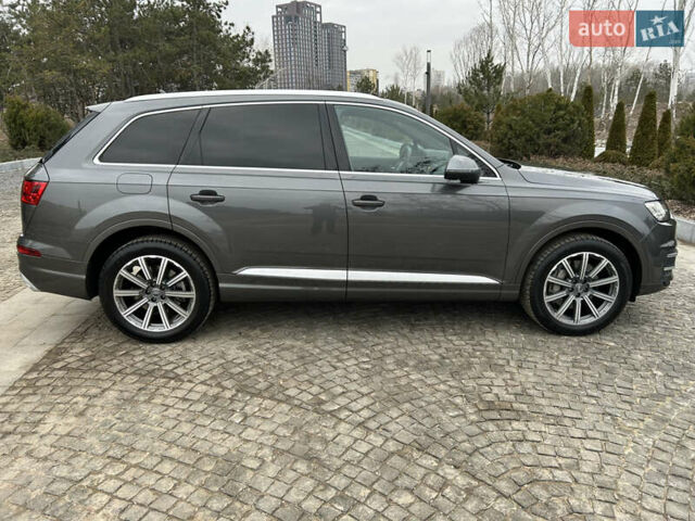 Серый Ауди Ку 7, объемом двигателя 3 л и пробегом 73 тыс. км за 41000 $, фото 6 на Automoto.ua