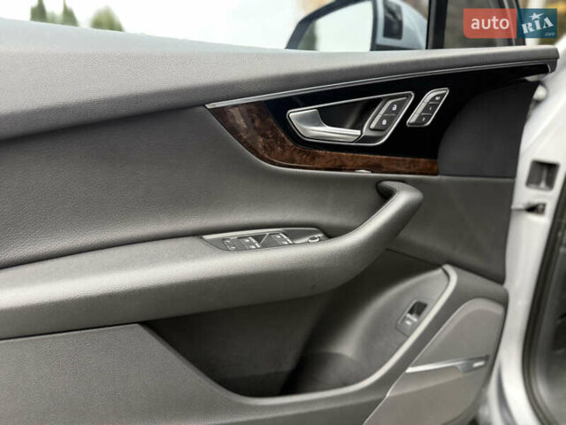 Серый Ауди Ку 7, объемом двигателя 3 л и пробегом 153 тыс. км за 24999 $, фото 15 на Automoto.ua