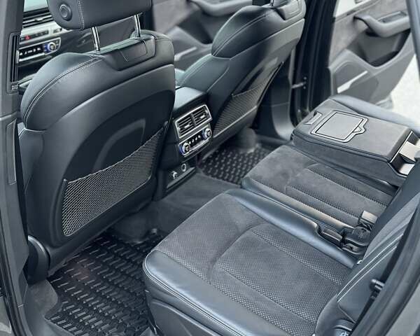 Серый Ауди Ку 7, объемом двигателя 2.97 л и пробегом 130 тыс. км за 46000 $, фото 61 на Automoto.ua