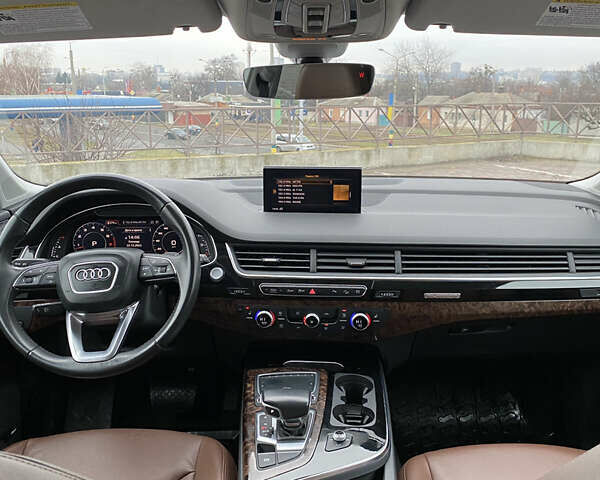 Ауди Ку 7 2018 в Харькове на Automoto.ua Серый Ауди Ку 7, объемом двигателя 3 л и пробегом 91 тыс. км за 42000 $, фото 12 на Automoto.ua