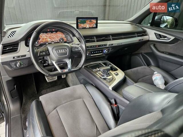 Сірий Ауді Ку 7, об'ємом двигуна 2.97 л та пробігом 215 тис. км за 51000 $, фото 6 на Automoto.ua