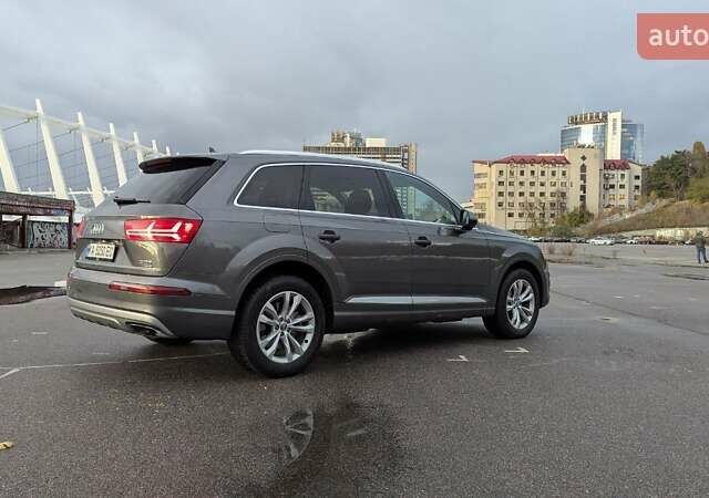 Серый Ауди Ку 7, объемом двигателя 3 л и пробегом 45 тыс. км за 37400 $, фото 3 на Automoto.ua
