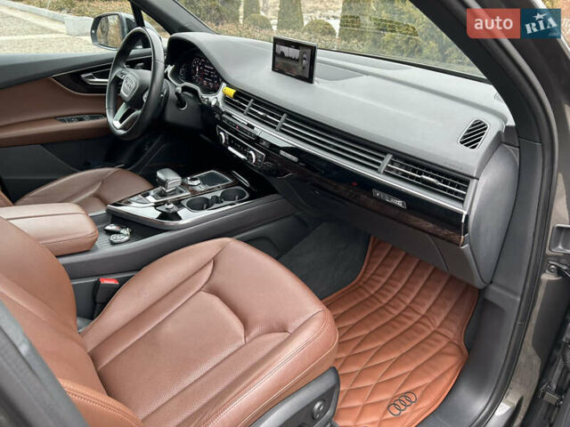 Серый Ауди Ку 7, объемом двигателя 3 л и пробегом 73 тыс. км за 41000 $, фото 11 на Automoto.ua