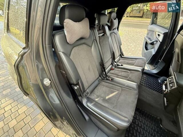 Ауди Ку 7 2018 в Одессе на Automoto.ua Серый Ауди Ку 7, объемом двигателя 2.97 л и пробегом 236 тыс. км за 38700 $, фото 80 на Automoto.ua