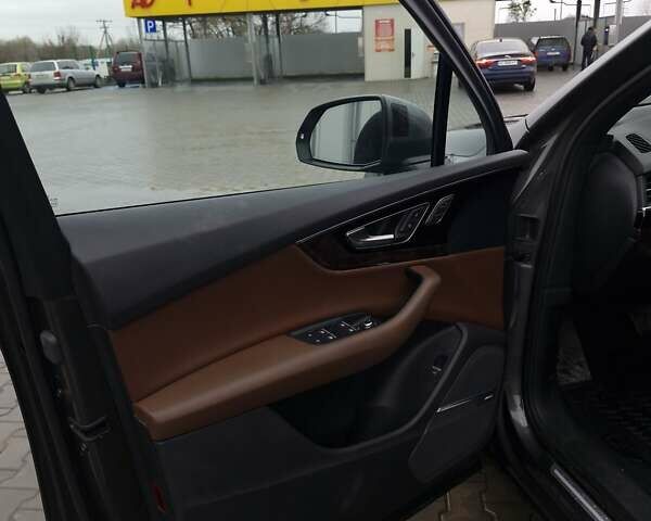 Сірий Ауді Ку 7, об'ємом двигуна 3 л та пробігом 208 тис. км за 26200 $, фото 4 на Automoto.ua