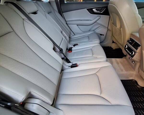 Серый Ауди Ку 7, объемом двигателя 3 л и пробегом 147 тыс. км за 26300 $, фото 27 на Automoto.ua