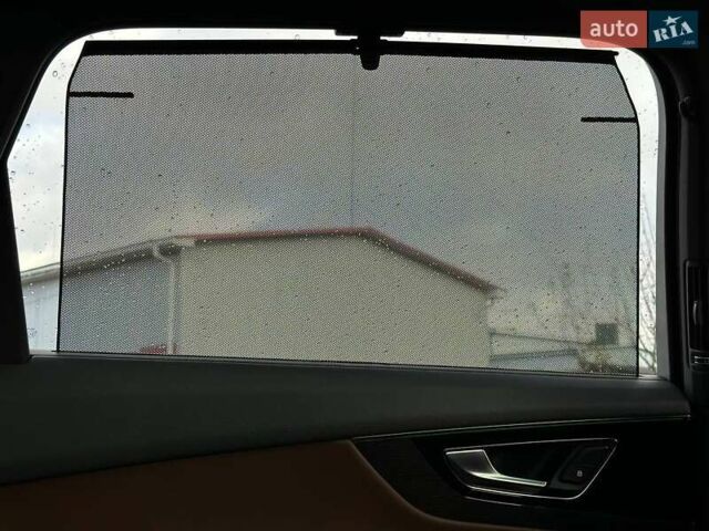 Серый Ауди Ку 7, объемом двигателя 0 л и пробегом 180 тыс. км за 28000 $, фото 23 на Automoto.ua