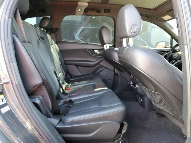 Сірий Ауді Ку 7, об'ємом двигуна 3 л та пробігом 125 тис. км за 21300 $, фото 9 на Automoto.ua