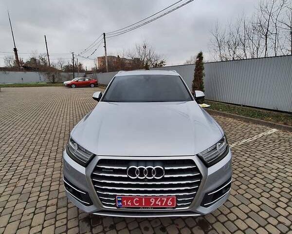 Серый Ауди Ку 7, объемом двигателя 3 л и пробегом 147 тыс. км за 26000 $, фото 1 на Automoto.ua