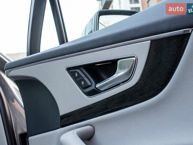 Серый Ауди Ку 7, объемом двигателя 3 л и пробегом 78 тыс. км за 30900 $, фото 50 на Automoto.ua