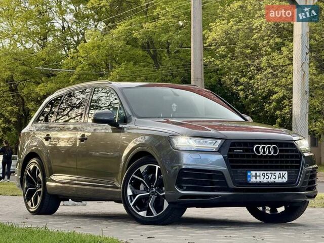 Ауди Ку 7 2018 в Одессе на Automoto.ua Серый Ауди Ку 7, объемом двигателя 2.97 л и пробегом 236 тыс. км за 38700 $, фото 19 на Automoto.ua