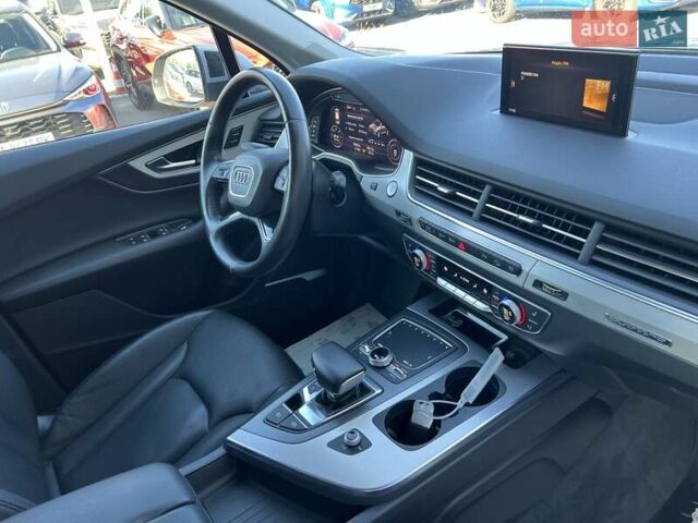 Ауди Ку 7 2018 в Киеве на Automoto.ua Серый Ауди Ку 7, объемом двигателя 2.97 л и пробегом 150 тыс. км за 41079 $, фото 25 на Automoto.ua