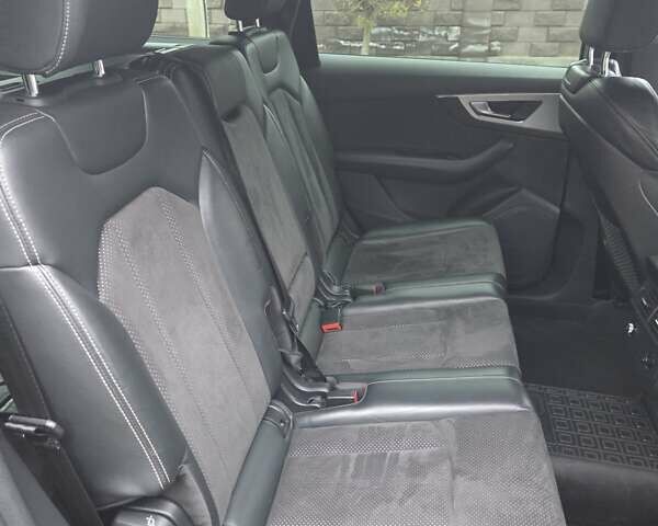 Серый Ауди Ку 7, объемом двигателя 3 л и пробегом 348 тыс. км за 39500 $, фото 21 на Automoto.ua