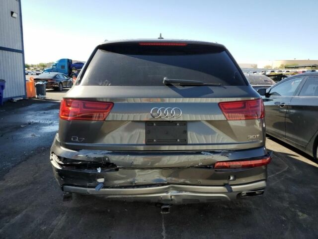 Сірий Ауді Ку 7, об'ємом двигуна 3 л та пробігом 125 тис. км за 21300 $, фото 5 на Automoto.ua