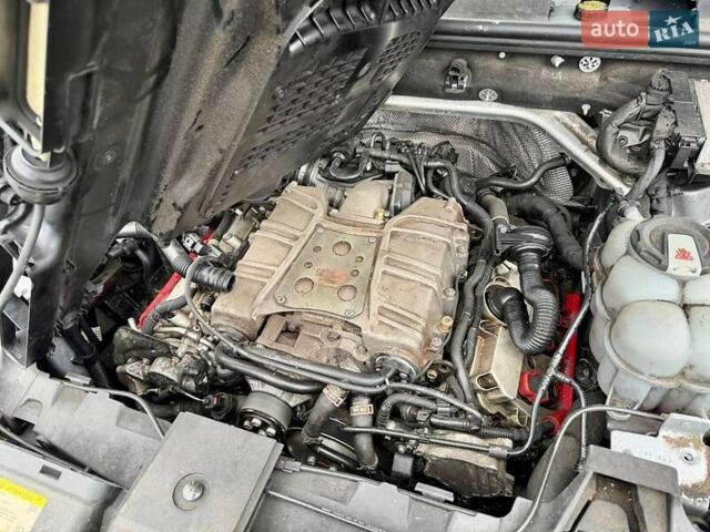 Сірий Ауді Ку 7, об'ємом двигуна 3 л та пробігом 427 тис. км за 14500 $, фото 12 на Automoto.ua