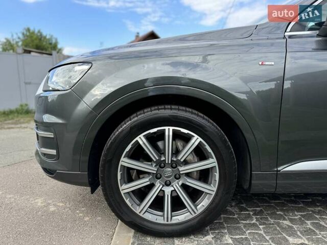 Сірий Ауді Ку 7, об'ємом двигуна 2.97 л та пробігом 130 тис. км за 48000 $, фото 14 на Automoto.ua