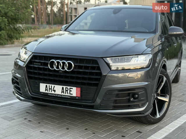 Серый Ауди Ку 7, объемом двигателя 3 л и пробегом 150 тыс. км за 48777 $, фото 4 на Automoto.ua