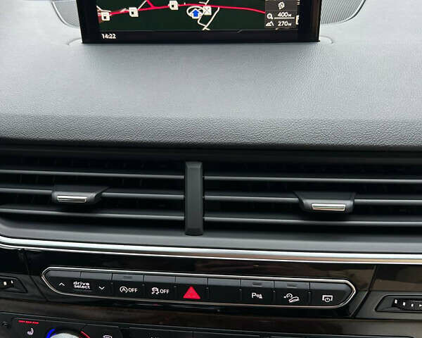 Серый Ауди Ку 7, объемом двигателя 3 л и пробегом 106 тыс. км за 29600 $, фото 26 на Automoto.ua