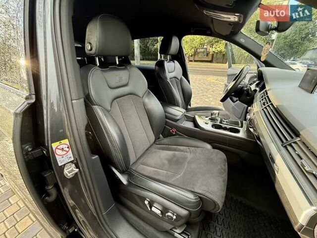 Ауди Ку 7 2018 в Одессе на Automoto.ua Серый Ауди Ку 7, объемом двигателя 2.97 л и пробегом 236 тыс. км за 38700 $, фото 62 на Automoto.ua