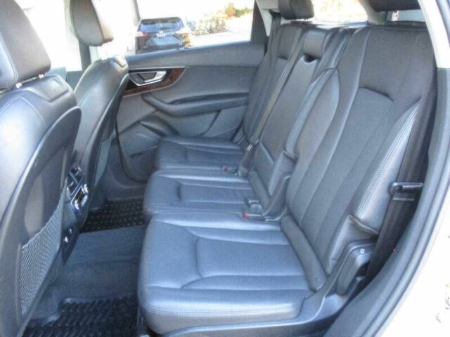 Сірий Ауді Ку 7, об'ємом двигуна 3 л та пробігом 47 тис. км за 14000 $, фото 11 на Automoto.ua