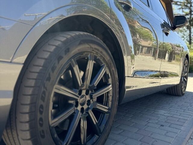 Ауді Ку 7 2018 у Дніпро (Дніпропетровську) на Automoto.ua Сірий Ауді Ку 7, об'ємом двигуна 3 л та пробігом 131 тис. км за 35000 $, фото 21 на Automoto.ua