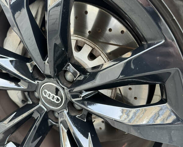Ауді Ку 7 2018 у Львові на Automoto.ua Сірий Ауді Ку 7, об'ємом двигуна 3 л та пробігом 105 тис. км за 30500 $, фото 27 на Automoto.ua