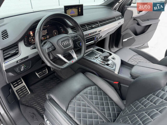 Сірий Ауді Ку 7, об'ємом двигуна 2.97 л та пробігом 220 тис. км за 45500 $, фото 33 на Automoto.ua
