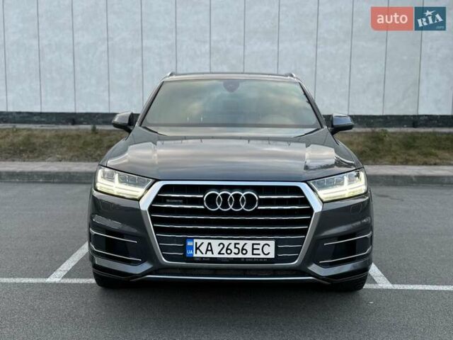 Серый Ауди Ку 7, объемом двигателя 2.97 л и пробегом 130 тыс. км за 46000 $, фото 2 на Automoto.ua