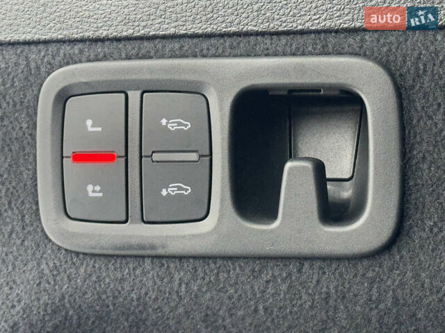 Сірий Ауді Ку 7, об'ємом двигуна 2.97 л та пробігом 220 тис. км за 45500 $, фото 26 на Automoto.ua