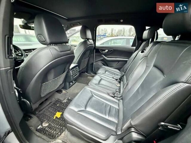 Сірий Ауді Ку 7, об'ємом двигуна 3 л та пробігом 427 тис. км за 14500 $, фото 15 на Automoto.ua