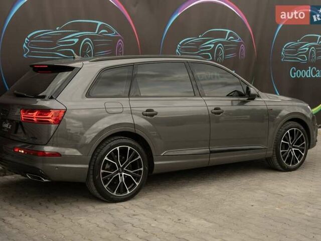Ауди Ку 7 2018 в Луцке на Automoto.ua Серый Ауди Ку 7, объемом двигателя 2.97 л и пробегом 66 тыс. км за 48888 $, фото 12 на Automoto.ua