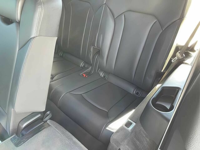 Сірий Ауді Ку 7, об'ємом двигуна 2 л та пробігом 32 тис. км за 18000 $, фото 12 на Automoto.ua