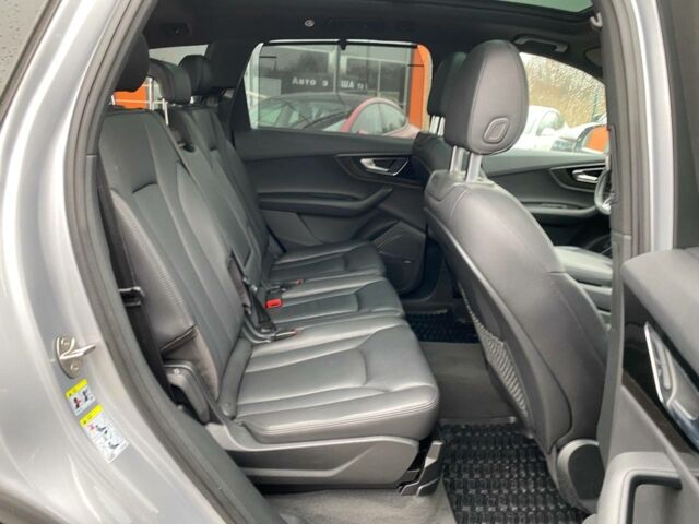 Ауді Ку 7 2018 у Львові на Automoto.ua Сірий Ауді Ку 7, об'ємом двигуна 3 л та пробігом 89 тис. км за 36900 $, фото 25 на Automoto.ua