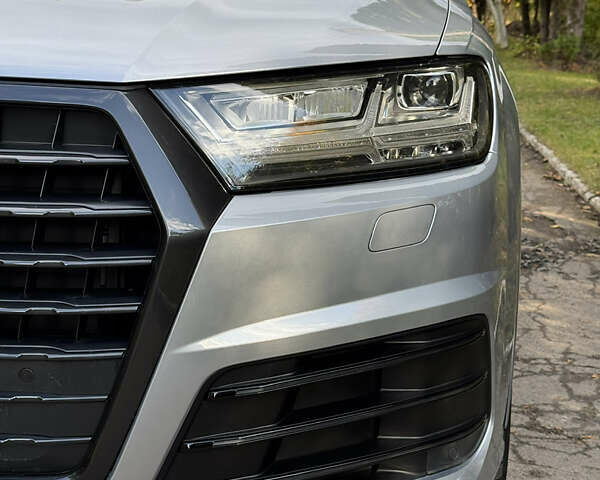 Серый Ауди Ку 7, объемом двигателя 3 л и пробегом 137 тыс. км за 32000 $, фото 30 на Automoto.ua