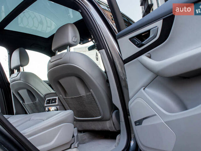 Сірий Ауді Ку 7, об'ємом двигуна 3 л та пробігом 78 тис. км за 33300 $, фото 56 на Automoto.ua