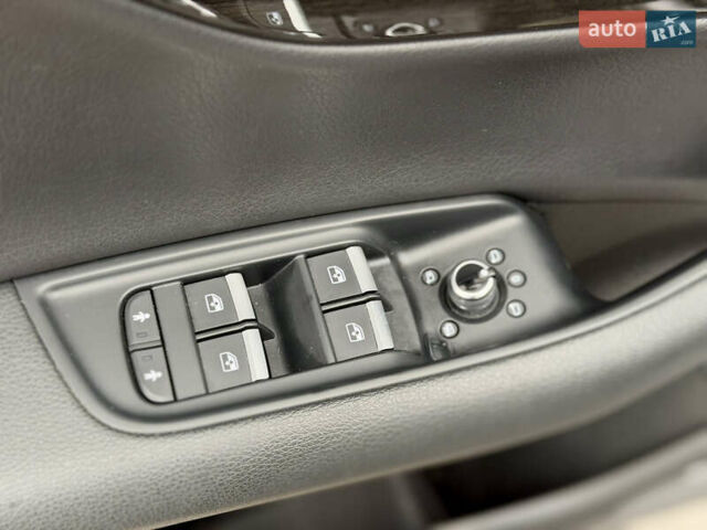 Серый Ауди Ку 7, объемом двигателя 3 л и пробегом 267 тыс. км за 24500 $, фото 13 на Automoto.ua