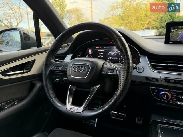 Ауди Ку 7 2018 в Одессе на Automoto.ua Серый Ауди Ку 7, объемом двигателя 2.97 л и пробегом 236 тыс. км за 38700 $, фото 88 на Automoto.ua