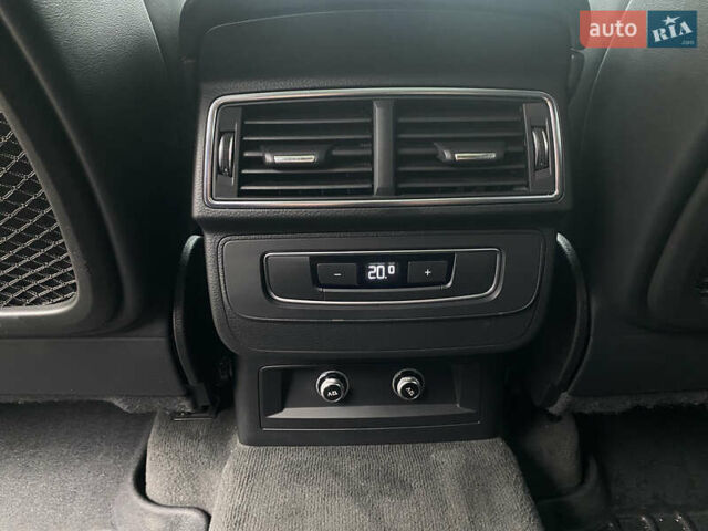 Сірий Ауді Ку 7, об'ємом двигуна 3 л та пробігом 249 тис. км за 39000 $, фото 31 на Automoto.ua