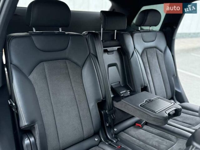 Серый Ауди Ку 7, объемом двигателя 2.97 л и пробегом 130 тыс. км за 46000 $, фото 66 на Automoto.ua