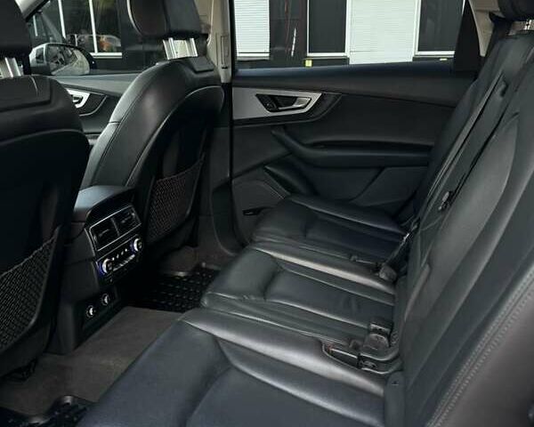 Серый Ауди Ку 7, объемом двигателя 3 л и пробегом 106 тыс. км за 29900 $, фото 22 на Automoto.ua