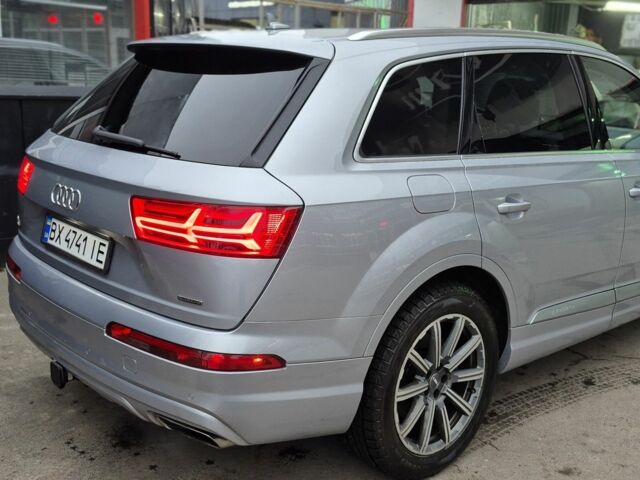 Сірий Ауді Ку 7, об'ємом двигуна 2 л та пробігом 196 тис. км за 26888 $, фото 8 на Automoto.ua