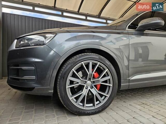 Сірий Ауді Ку 7, об'ємом двигуна 2.97 л та пробігом 215 тис. км за 51000 $, фото 10 на Automoto.ua
