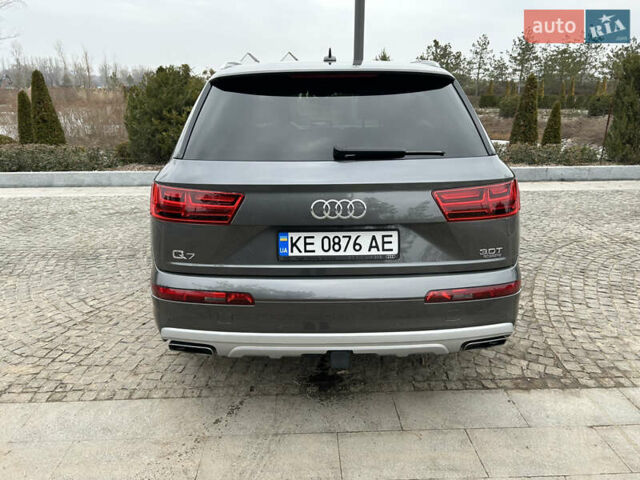 Серый Ауди Ку 7, объемом двигателя 3 л и пробегом 64 тыс. км за 42000 $, фото 7 на Automoto.ua