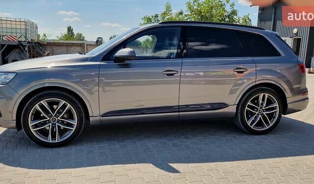 Ауди Ку 7 2018 в Тернополе на Automoto.ua Серый Ауди Ку 7, объемом двигателя 2.97 л и пробегом 147 тыс. км за 49999 $, фото 28 на Automoto.ua
