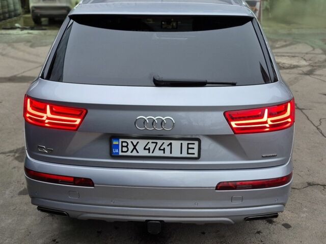 Сірий Ауді Ку 7, об'ємом двигуна 2 л та пробігом 196 тис. км за 26888 $, фото 3 на Automoto.ua