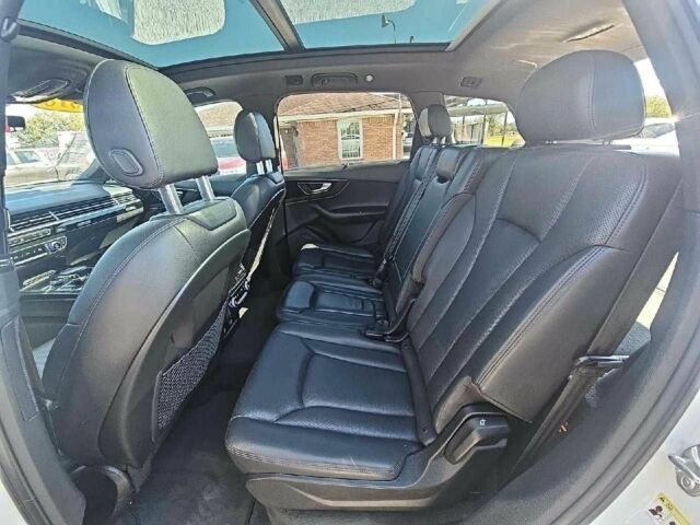 Серый Ауди Ку 7, объемом двигателя 0 л и пробегом 78 тыс. км за 37500 $, фото 9 на Automoto.ua