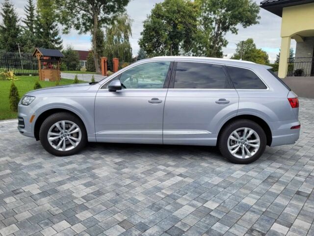 Ауди Ку 7 2018 в Киеве на Automoto.ua Серый Ауди Ку 7, объемом двигателя 3 л и пробегом 136 тыс. км за 16500 $, фото 2 на Automoto.ua
