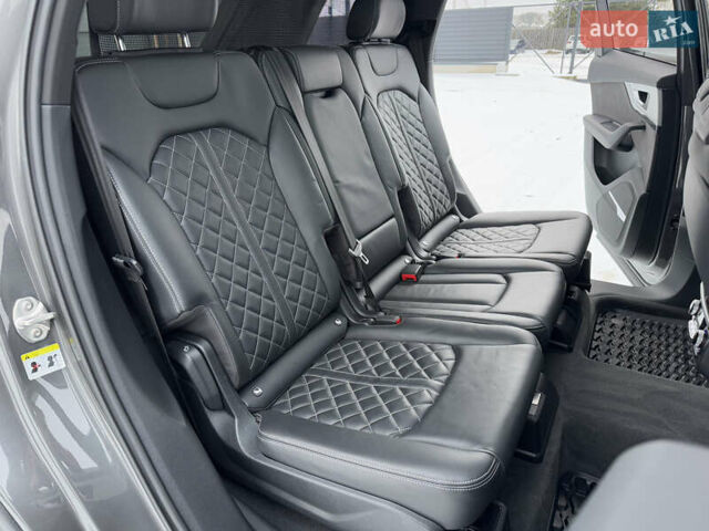 Сірий Ауді Ку 7, об'ємом двигуна 2.97 л та пробігом 220 тис. км за 45500 $, фото 63 на Automoto.ua